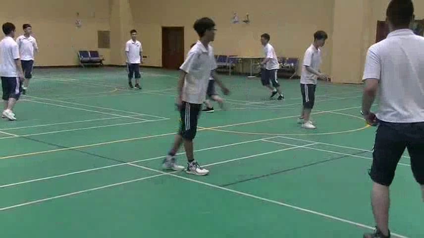 人教版高中体育《区域联防》辽宁老师-市一等奖