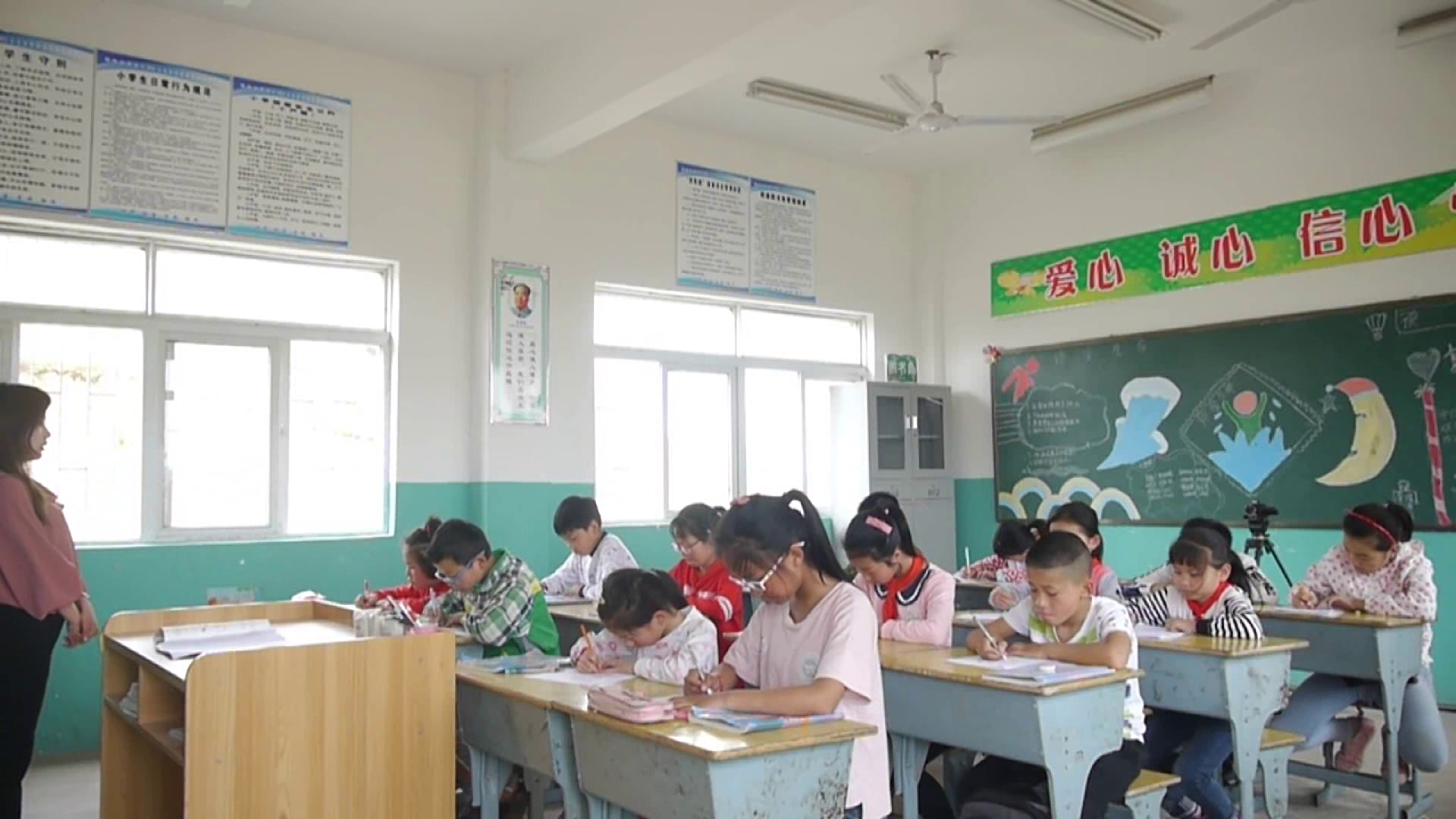 苏教版数学五下《5.真分数和假分数》安徽唐老师-市一等奖