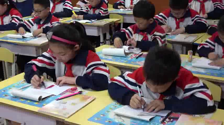 冀教版数学三下《认识几分之一》河北崔老师-全国一等奖