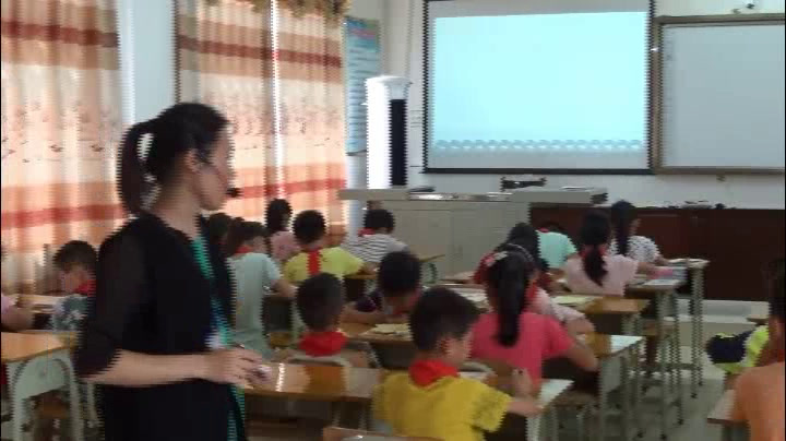 冀教版数学三下《分数大小的比较》广西黄老师-市一等奖
