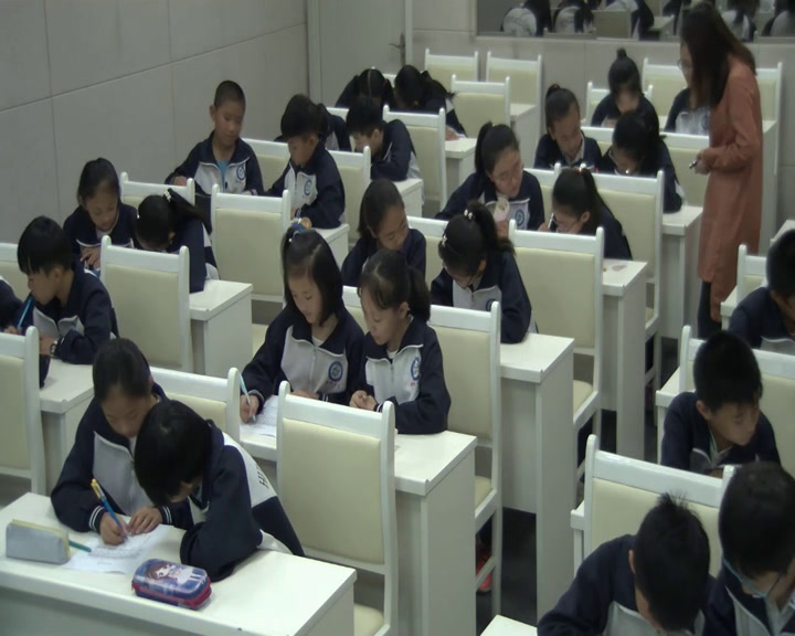 冀教版数学五下《复式折线统计图》河北尹老师-市一等奖