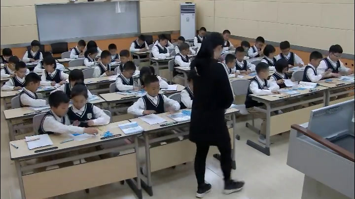 西南师大版数学三下《面积单位的换算》辽宁陆老师-市一等奖