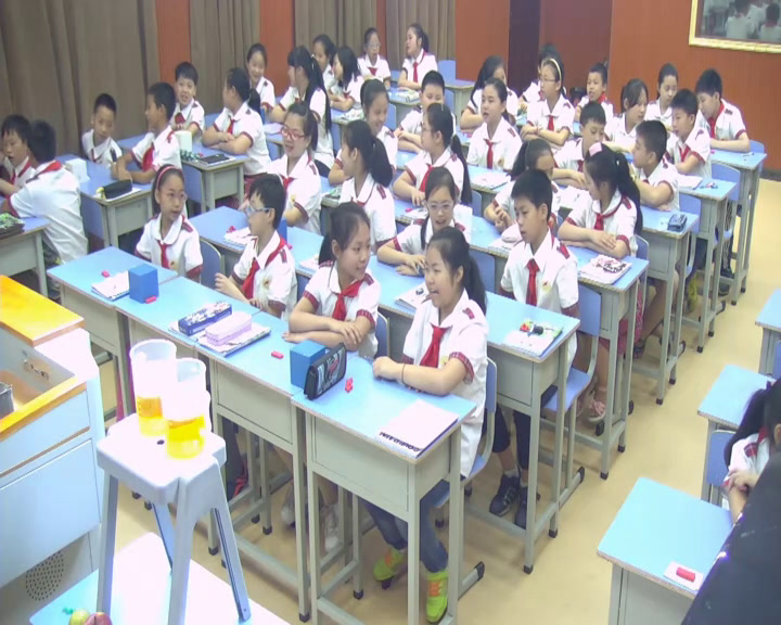 西南师大版数学五下《体积与体积单位》重庆袁老师-全国一等奖