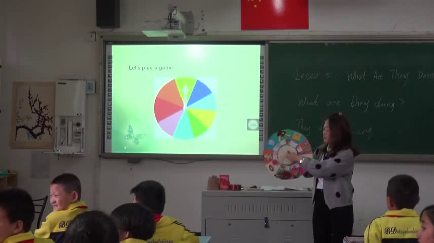 冀教版英语五下《Lesson5WhatAreTheyDoing》河北张老师-市一等奖