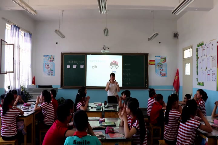 冀教版英语六下《Lesson19BuyingGifts》甘肃潘老师-市一等奖