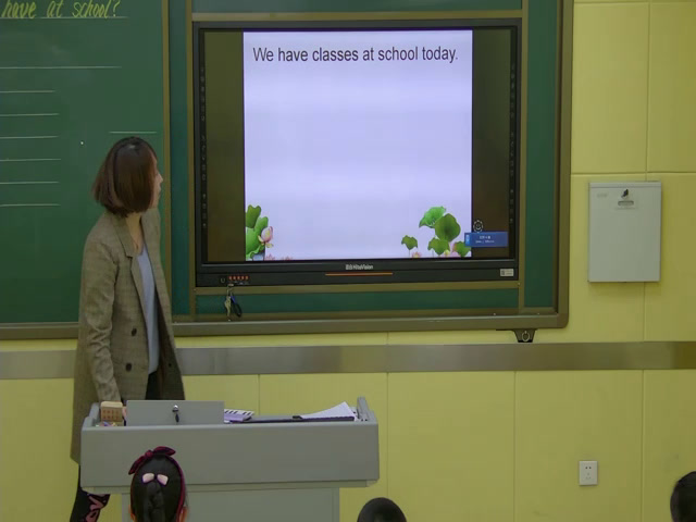 外研版英语三下《Unit2WhatdoesLinglinghaveatschool》辽宁董老师-市一等奖