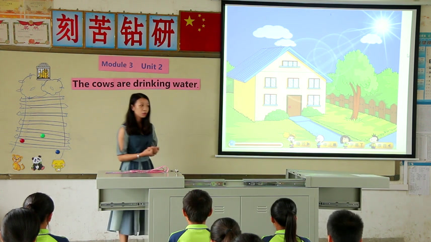 外研版英语六下《Unit2Thecowsaredrinkingwater.》广西粟老师-省一等奖