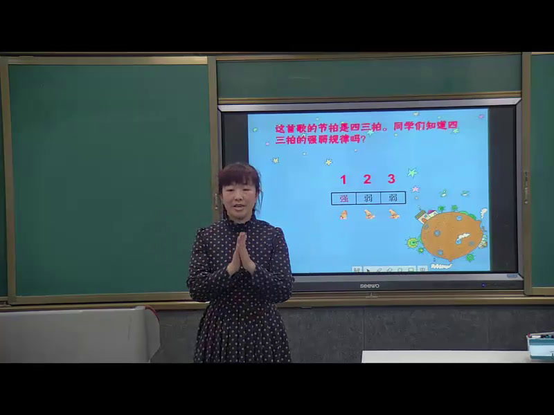 人教版音乐一下《唱歌　小小的船》陕西张老师-省一等奖
