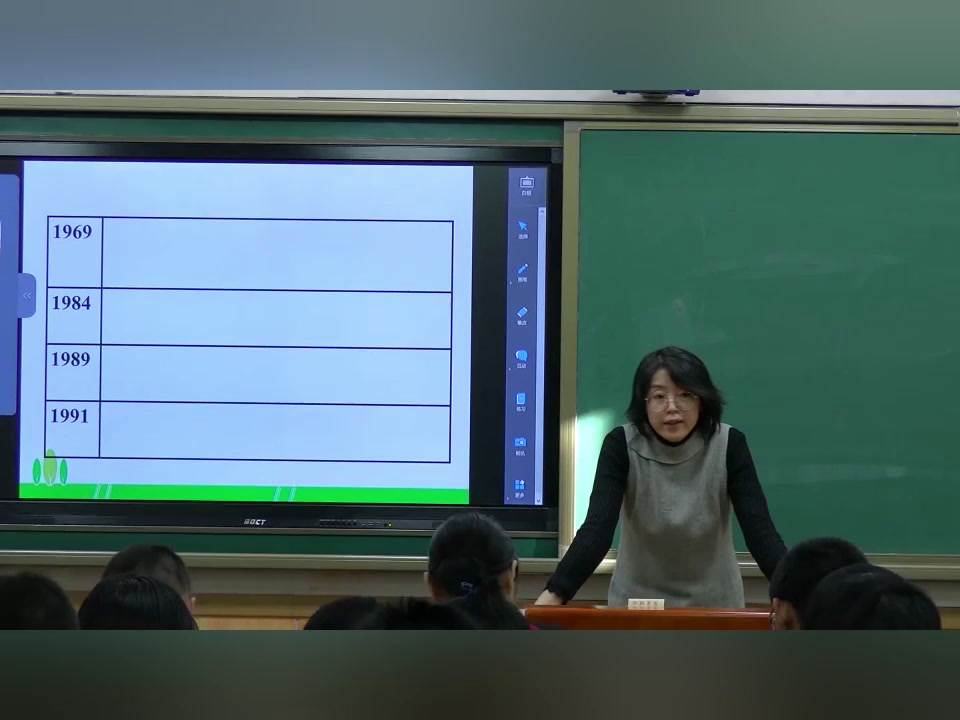 外研版英语必修1 Module 6《Listening and vocabulary》辽宁栗老师-市一等奖