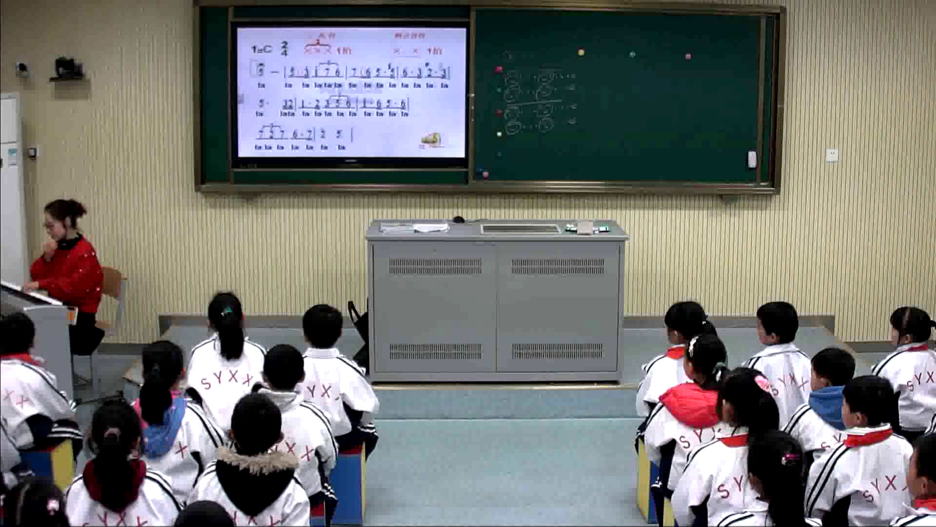 人教版音乐二下《欣赏　口哨与小狗》安徽段老师-市一等奖