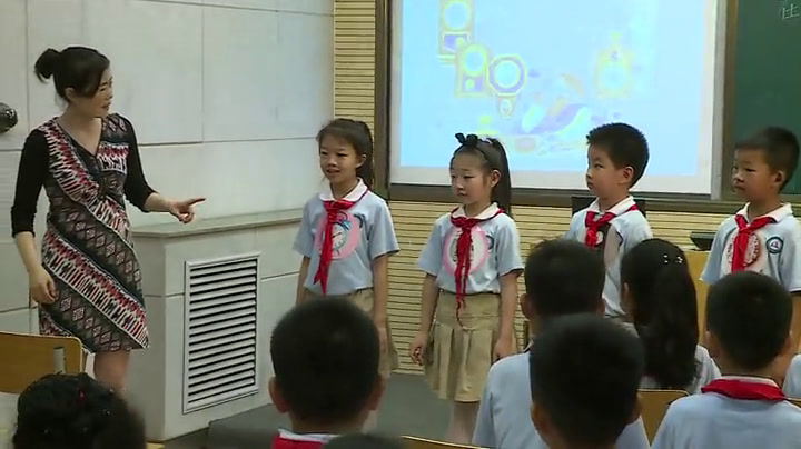人教版音乐二下《欣赏　在钟表店里》河南刘老师-市一等奖