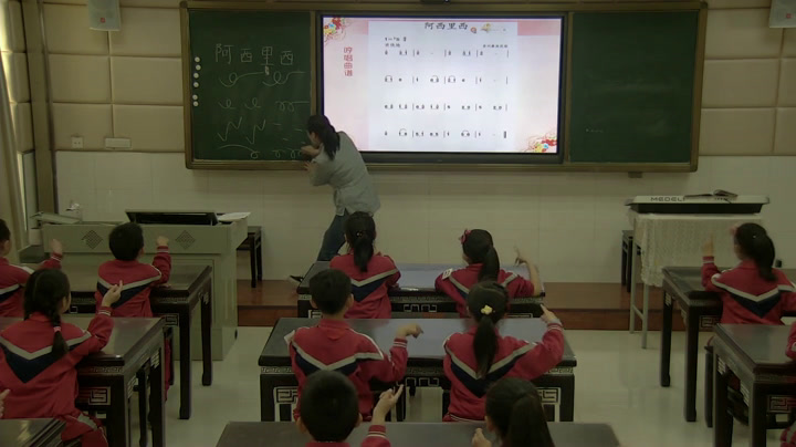 人教版音乐二下《唱歌　阿西里西》内蒙瑚老师-省一等奖
