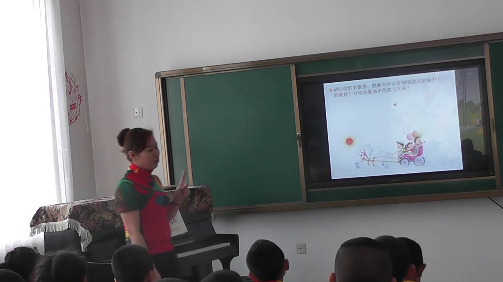 人教版音乐二下《唱歌　时间像小马车》内蒙岳老师-市一等奖
