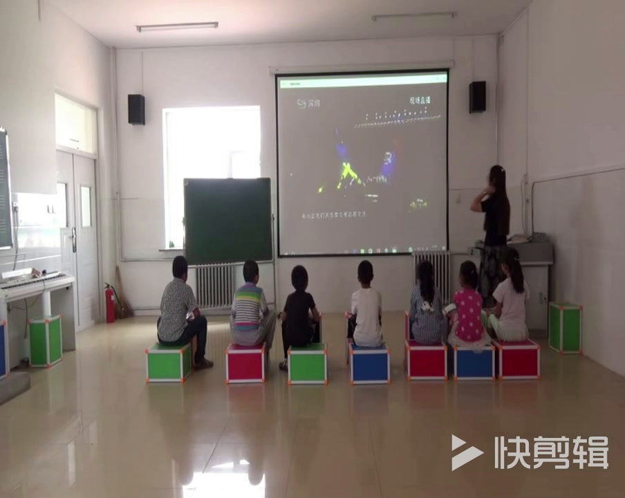 人教版音乐二下《唱歌　每天》内蒙刘老师-市一等奖