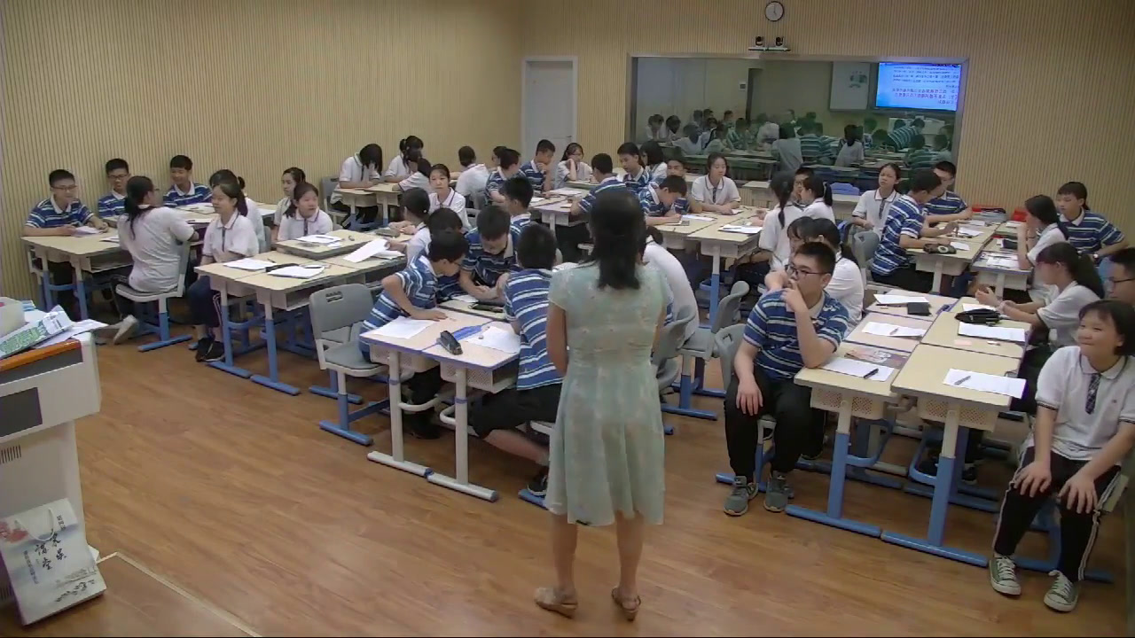 部编版道德与法治九下《多彩的职业》广西王老师-省一等奖