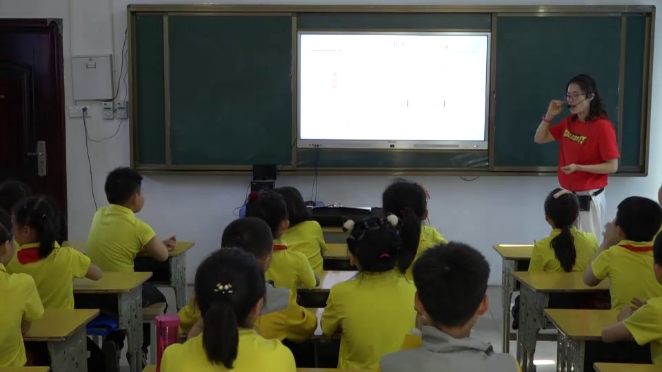 人教版音乐三下《打秋千》江西华老师-省一等奖