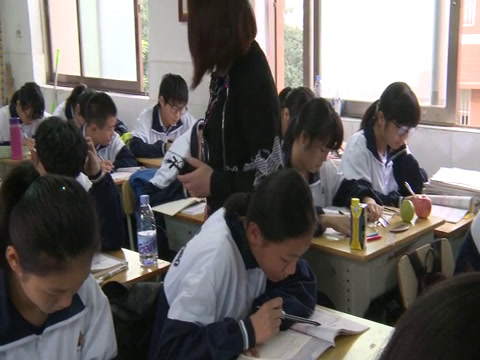 译林版英语模块一《Reading(1)：Dying to be thin，》湖南喻老师-全国一等奖