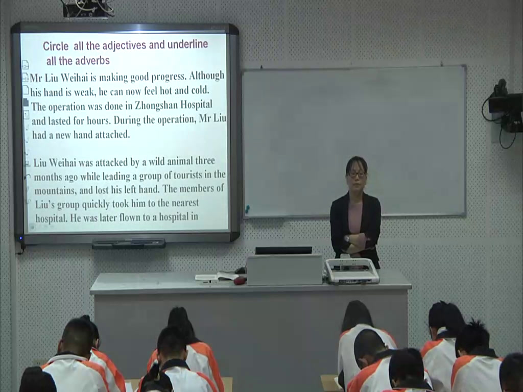 译林版英语模块三《Task(2)：Telling a story：Skills building 3》江苏汤老师-市一等奖