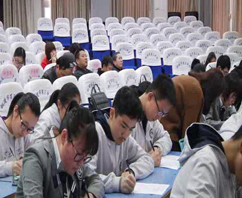 译林版英语模块四《Task(2)：Writing a proposal：Skills building 3》安徽肖老师-全国一等奖