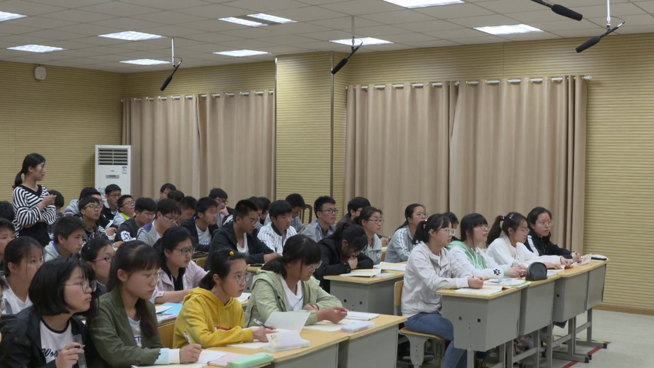 译林版英语模块四《Project(1)：Developing an ad campaign》江苏蔡老师-市一等奖