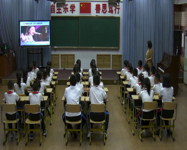 人教版音乐四下《久不唱歌忘记歌》辽宁翟老师-市一等奖