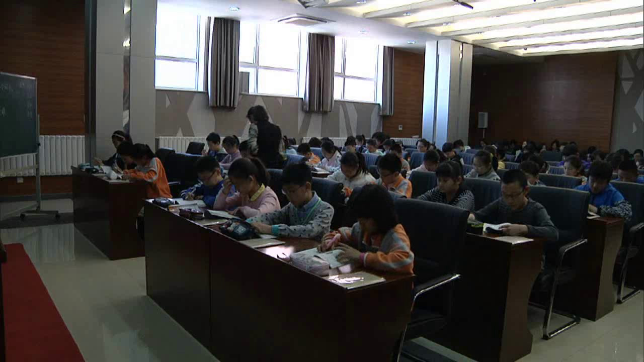 部编版语文六下《11.十六年前的回忆》北京沙老师-省一等奖