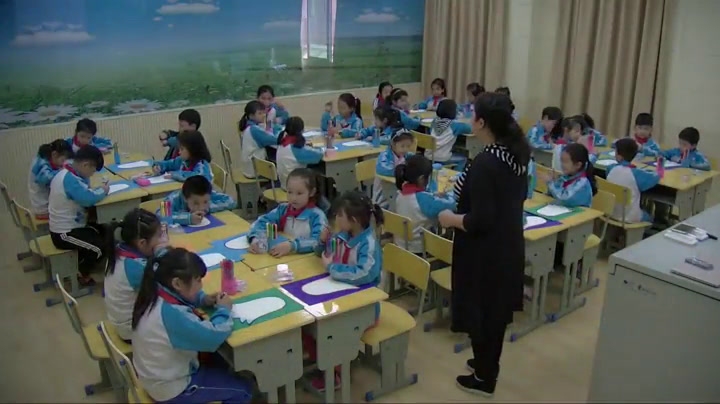 湘美版美术二下《10.民间玩具》湖南贾老师-市一等奖