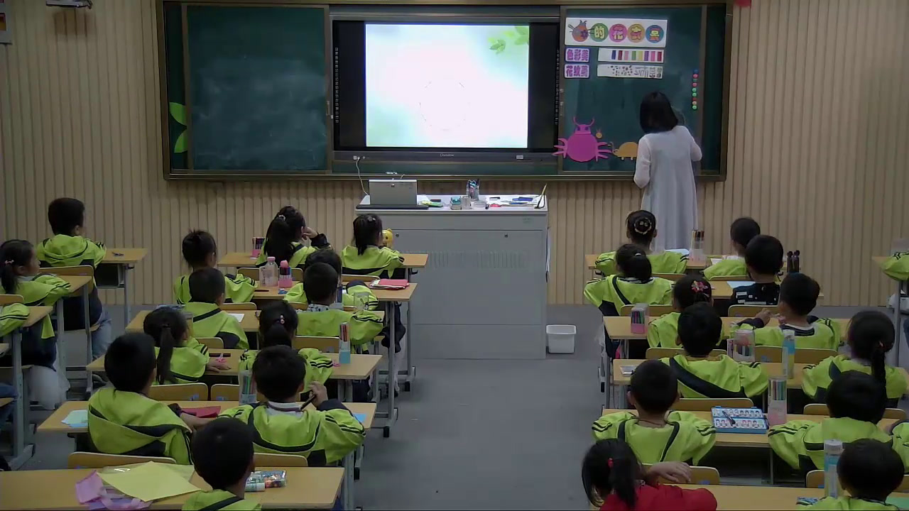 人教版美术一下《第8课　瓢虫的花衣裳》安徽强老师-市一等奖