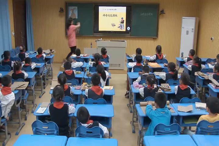 苏少版美术二下《第3课　神奇的瓦楞纸》江苏陆老师-市一等奖