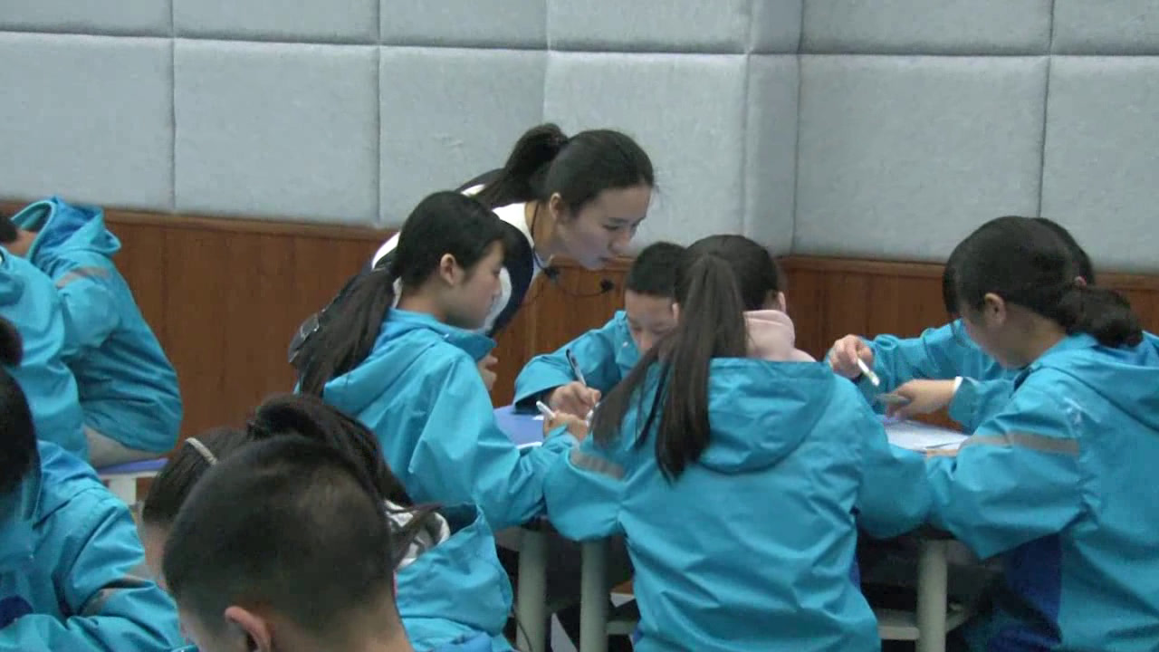 华东师大版数学七下《多边形的内角和》重庆傅老师-全国一等奖