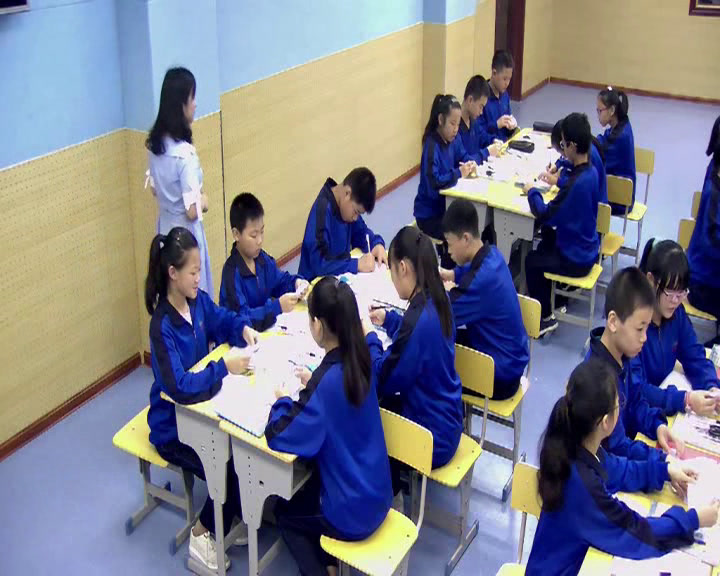 湘教版数学七下《5.1.1轴对称图形》湖南李老师-全国一等奖