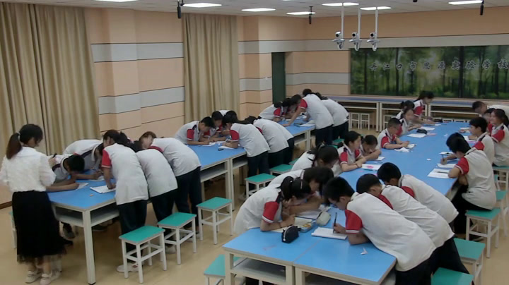 冀教版数学七下《三角形内角和定理》湖北汪老师-市一等奖