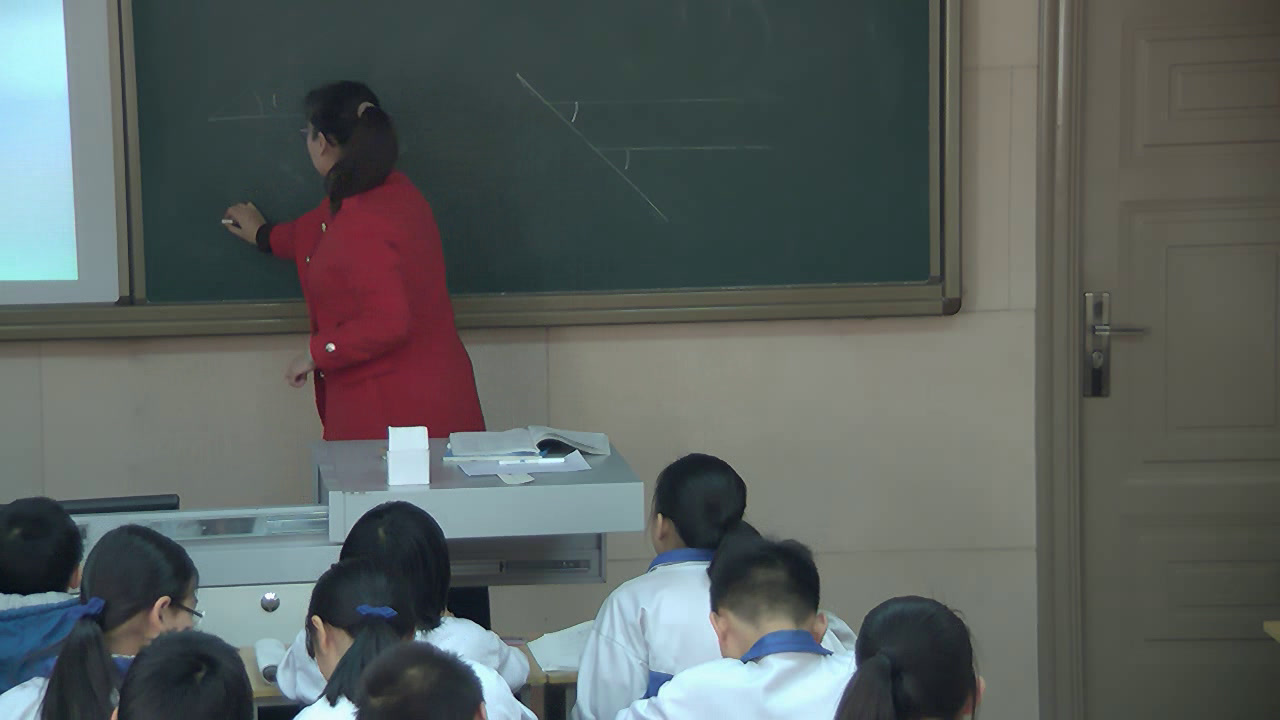 冀教版数学七下《两直线平行，同位角内错角相等，同旁内角互补》河北郭老师-市一等奖