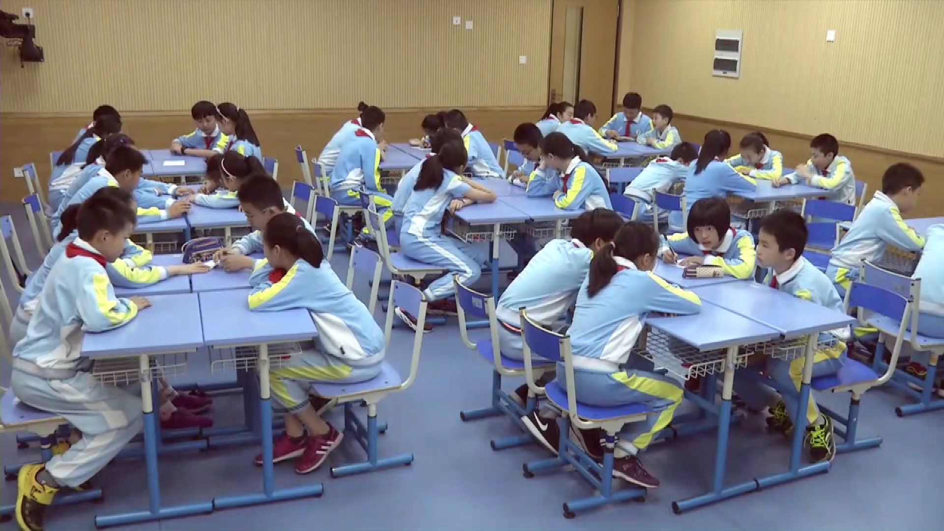 教科版科学六下《铁生锈了》浙江陈老师-全国一等奖