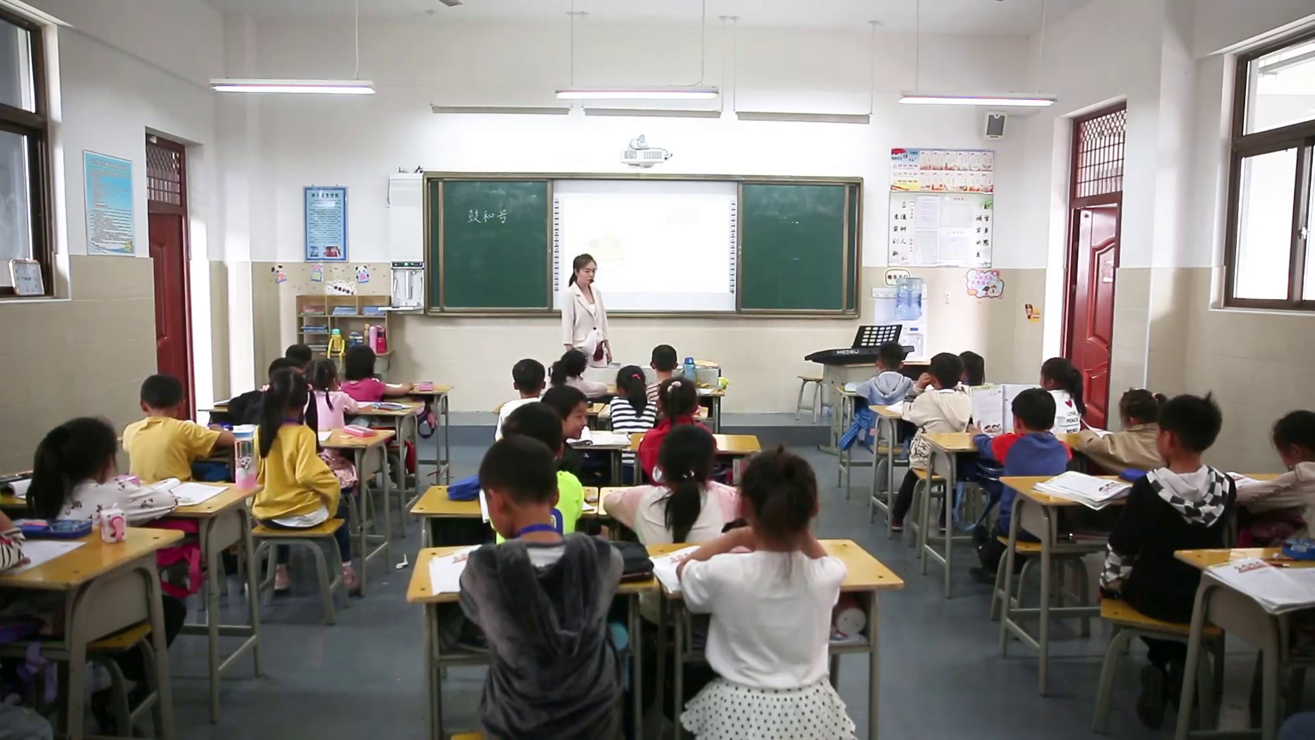 湘文艺版音乐一下《（演唱）鼓和号》安徽康老师-县级优课
