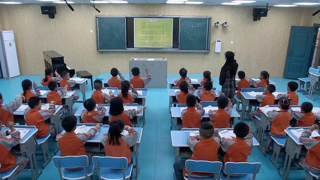 湘文艺版音乐一下《（演唱）鼓和号》湖南罗老师-县级优课