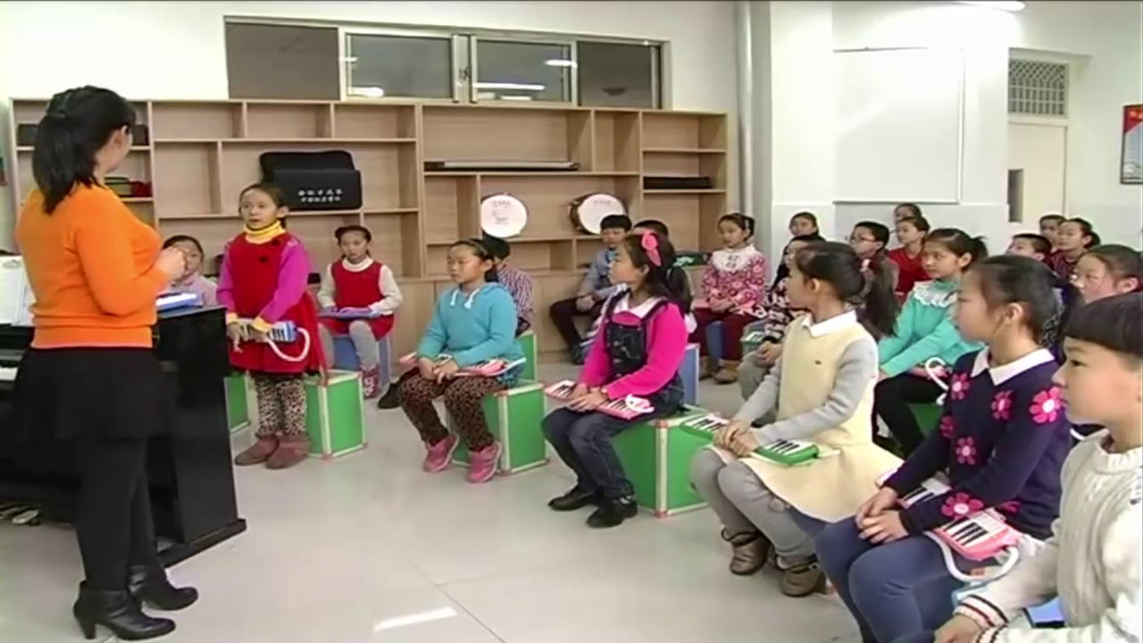 湘文艺版音乐三下《小步舞曲》甘肃张老师-市一等奖