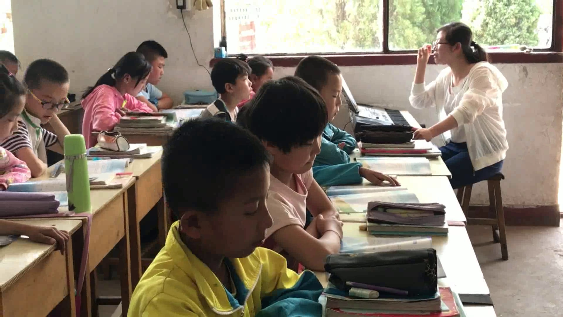 湘文艺版音乐五下《（演唱）七色光之歌》山西陶老师-市一等奖