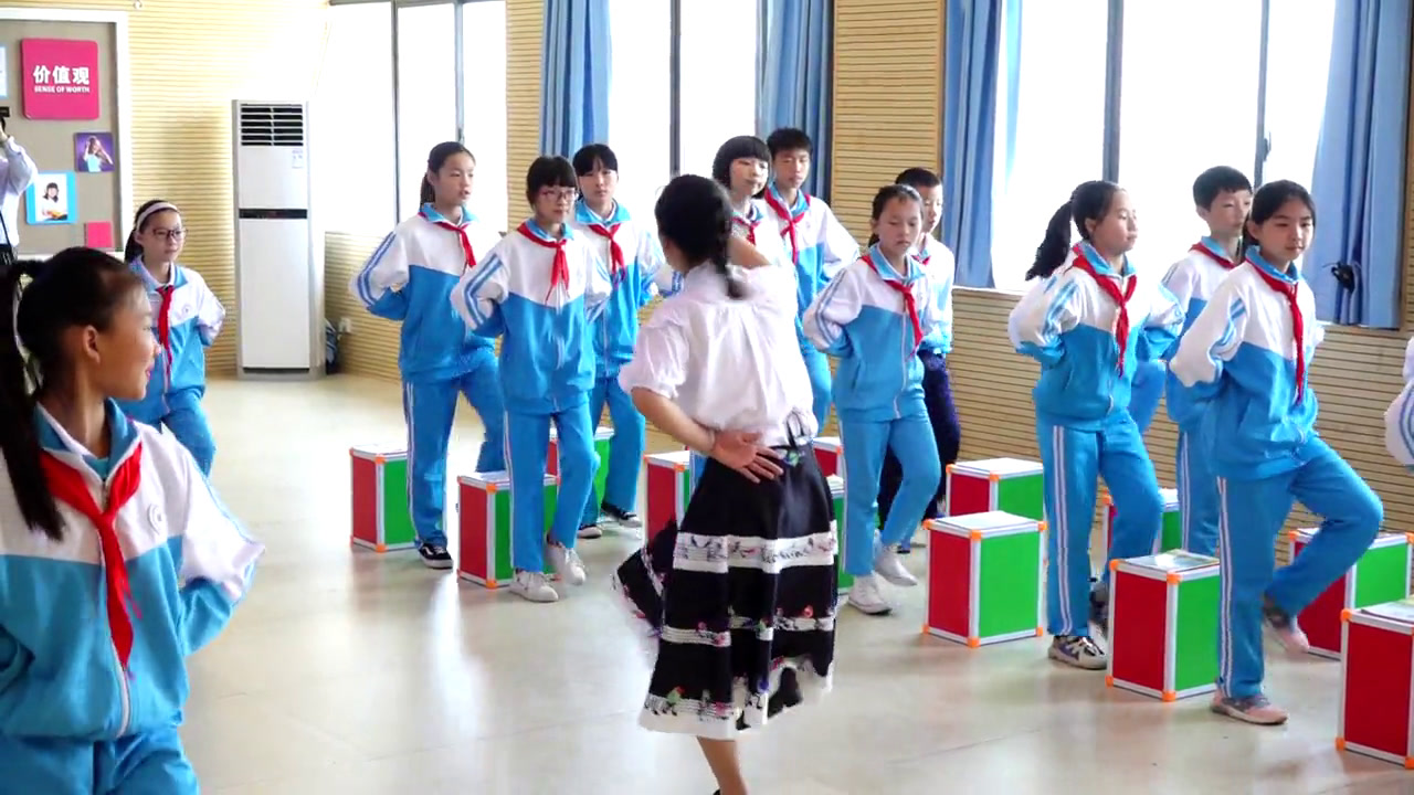 湘文艺版音乐六下《（演唱）拉库卡拉查》湖南史老师-全国一等奖