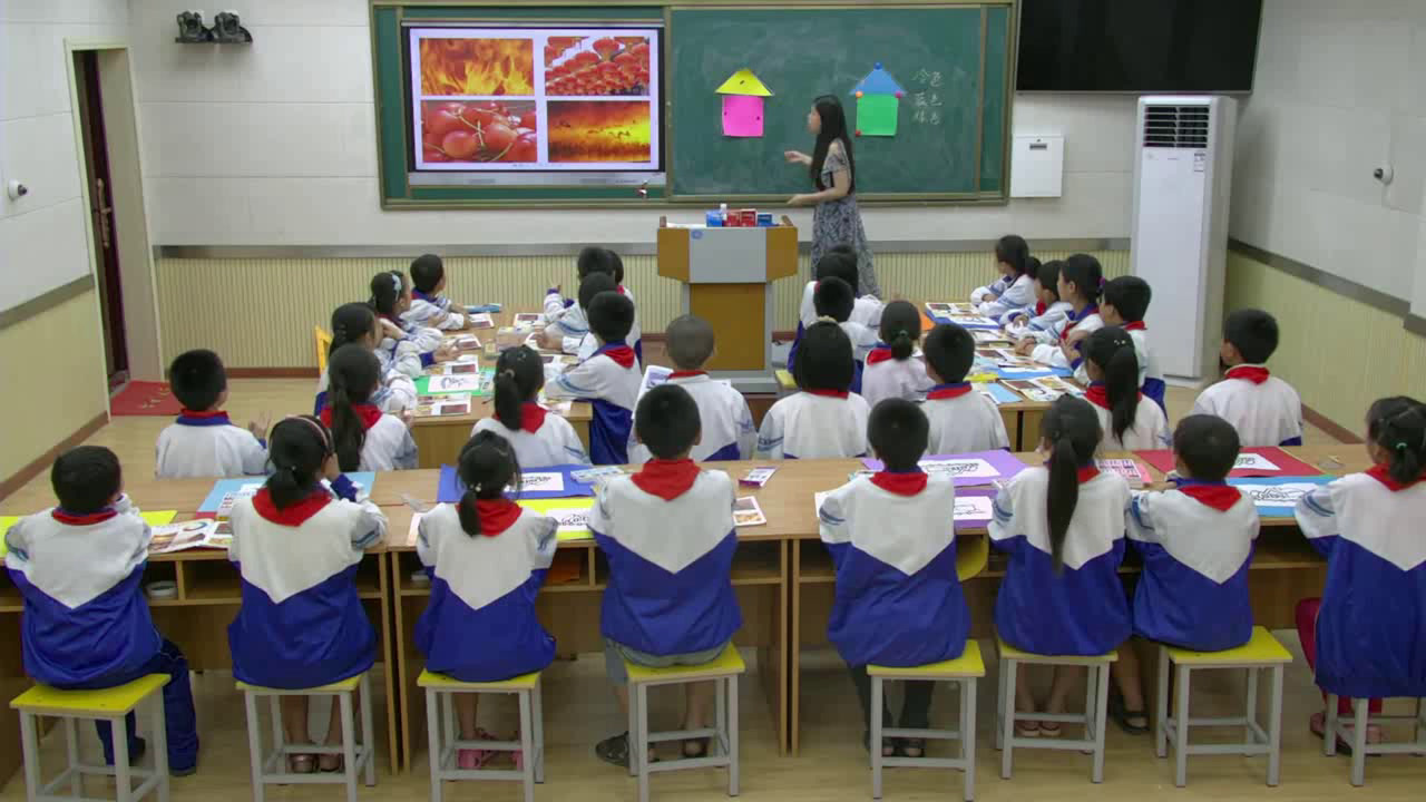 冀美版美术四下《2.色彩的冷暖》河南路老师-县级优课