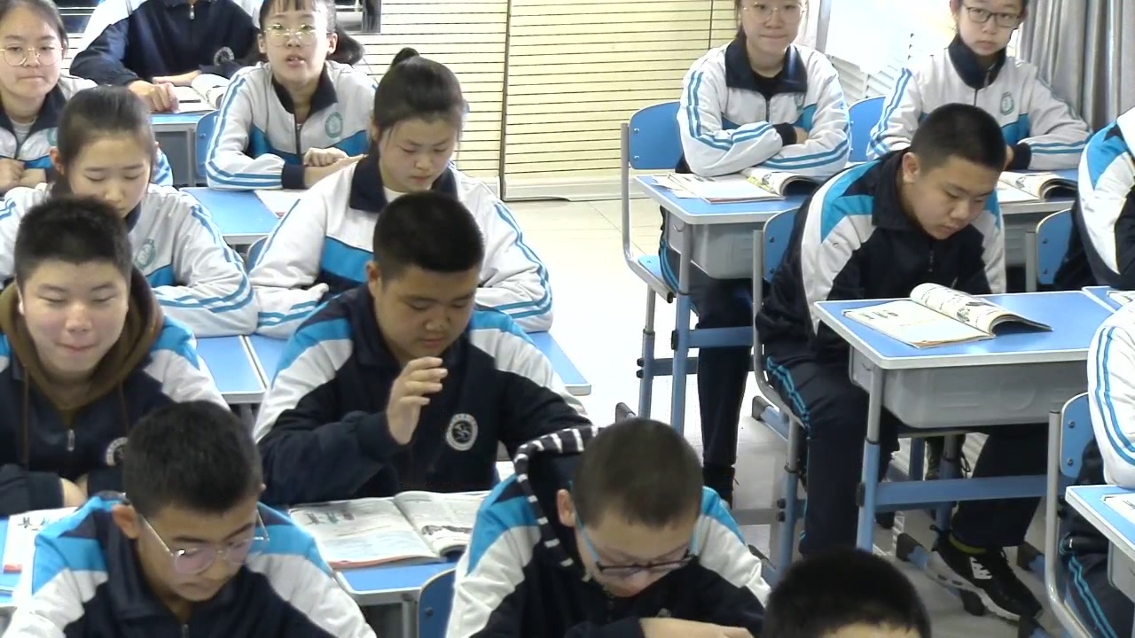 外研版英语八下《Unit 2 We have played football for a year now.》内蒙汤老师-市一等奖