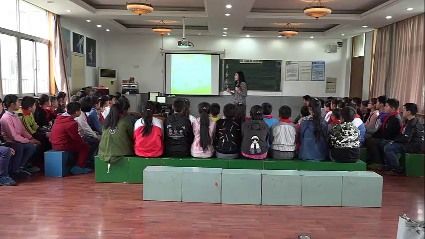 苏少版音乐五下《唱左手右手萤火虫》江苏张老师-市一等奖