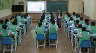 冀教版英语八下《Lesson 12 Danny’s Plant》西藏王老师-市一等奖