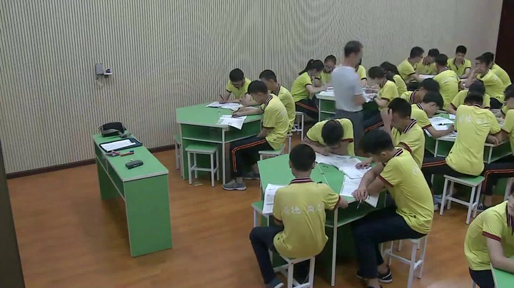 人教A版数学选修4-5《二用数学归纳法证明不等式》湖北何老师-县级优课