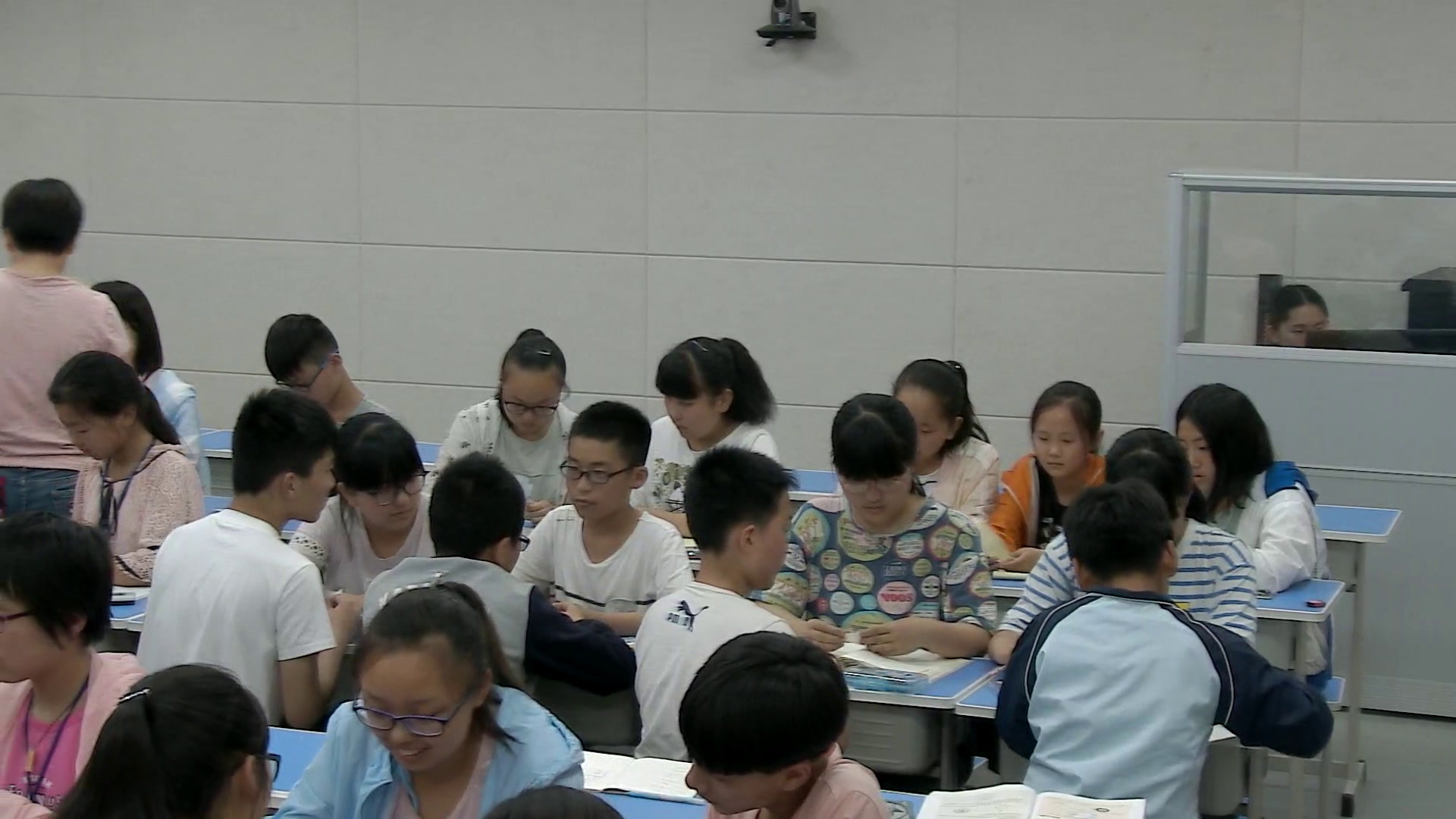 华东师大版数学七上《线段的长短比较》河南王老师-县级优课