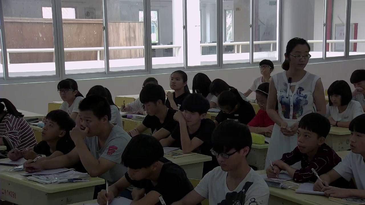华东师大版数学九上《23.3相似三角形》福建洪老师-县级优课