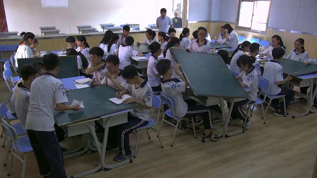 湘教版数学八上《2.1三角形》贵州安老师-市一等奖