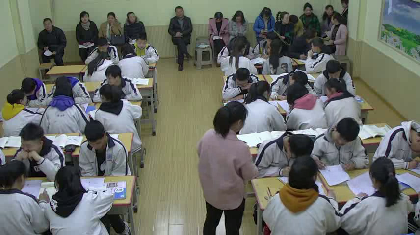 冀教版数学九上《26.4解直角三角形的应用》河南张老师-市一等奖