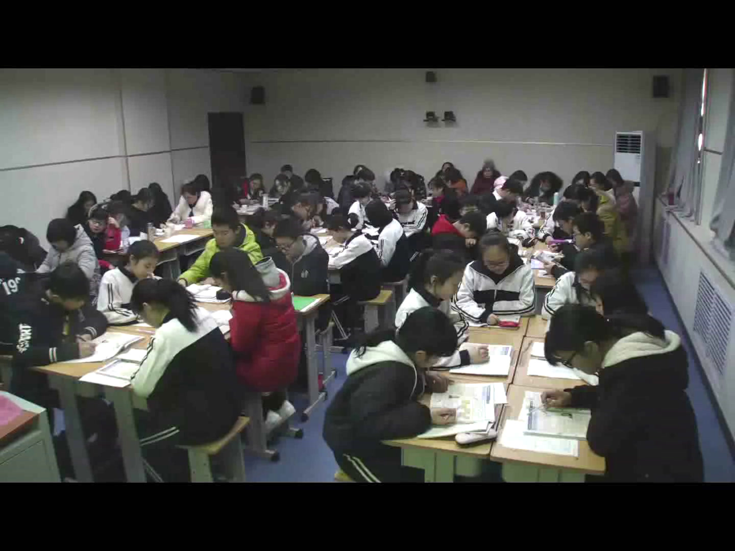 冀教版英语八上《Lesson45BeYourself》河北尹老师-市一等奖