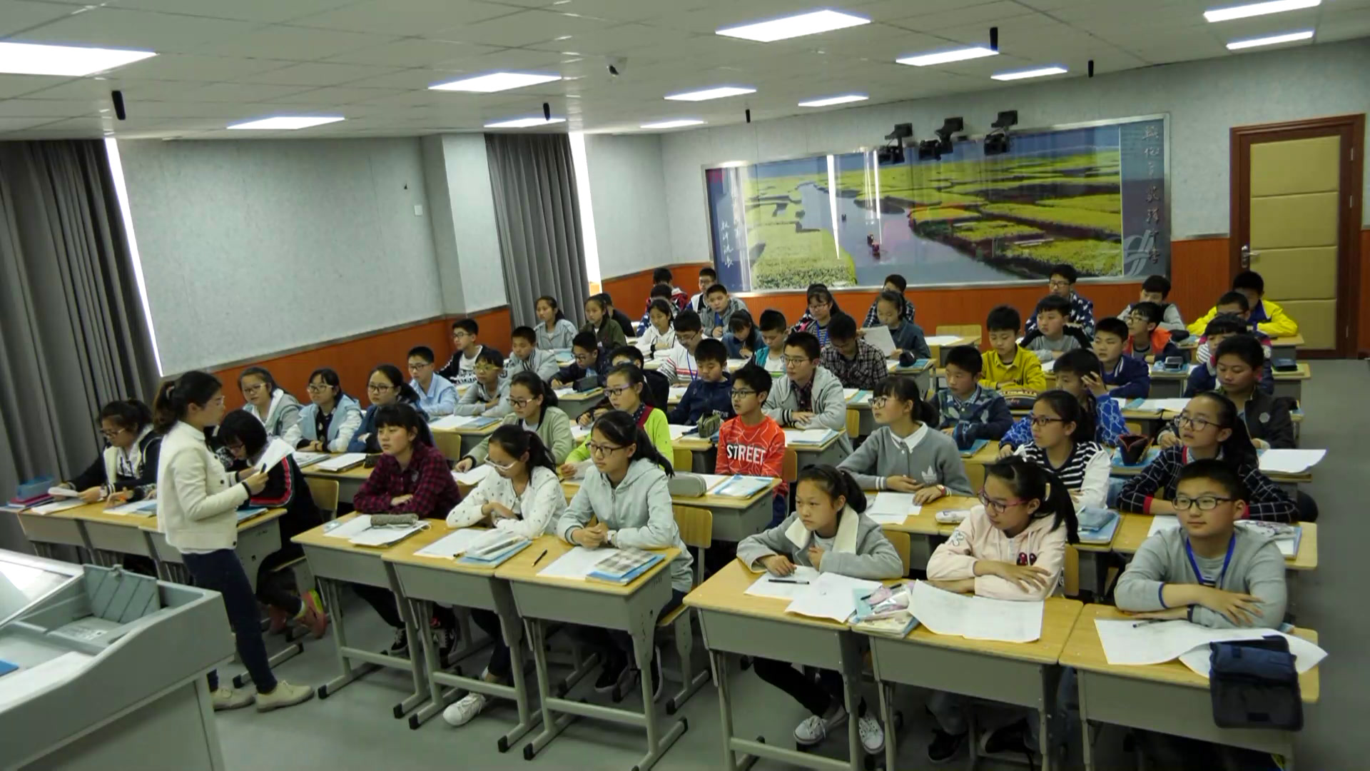 牛津译林版英语七上《Grammar：Personal pronouns (subject and object forms)》江苏徐老师-县级优课